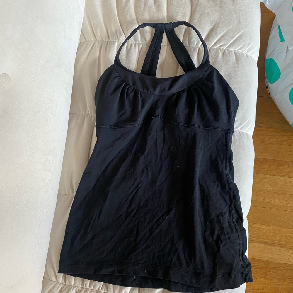 Lululemon size 6 black workout top with built in bra